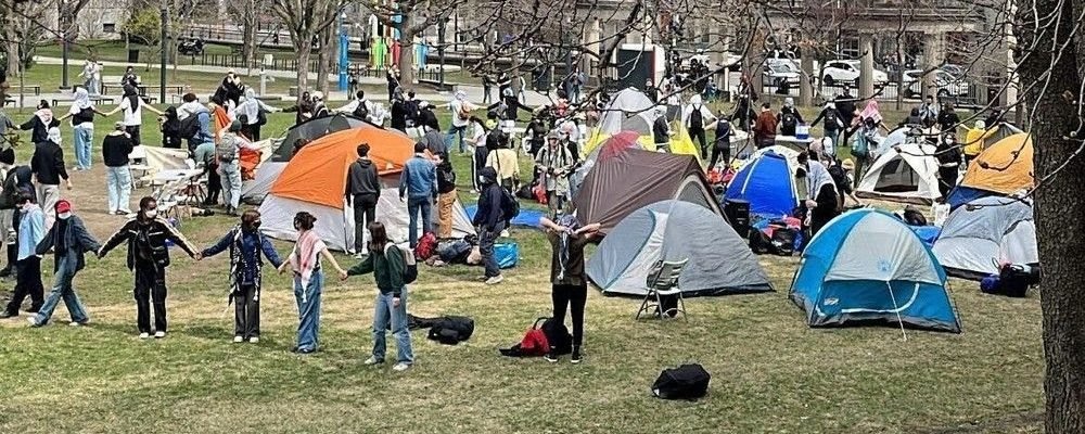 ПРОТЕСТ НА ТЕРИТОРІЇ УНІВЕРСИТЕТУ.