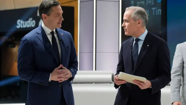 КОНСЕРВАТОРЫ ОПЕРЕДИЛИ ЛИБЕРАЛОВ.