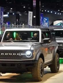 НЕБЕЗПЕЧНИЙ FORD.