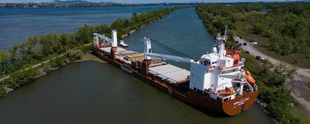 СНЯЛИ С МЕЛИ.