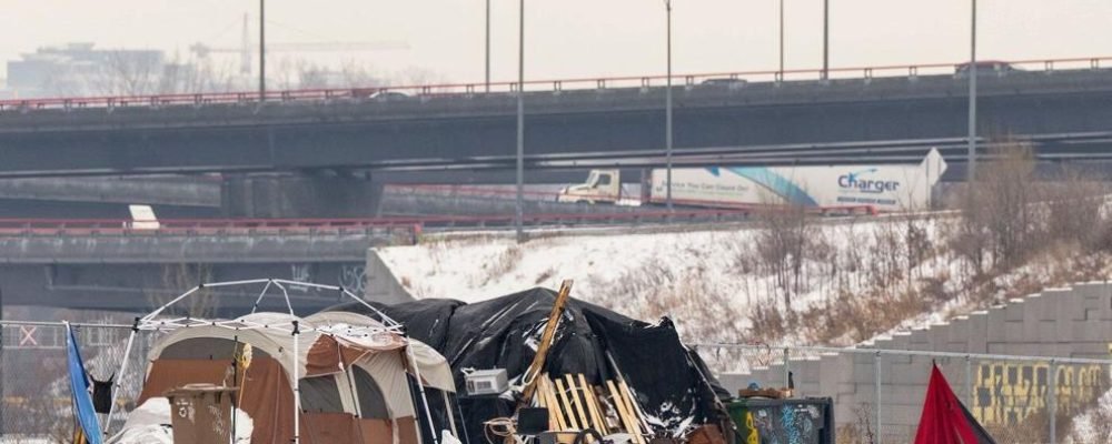 БЕЗПРАВНІ ЛЮДИ.