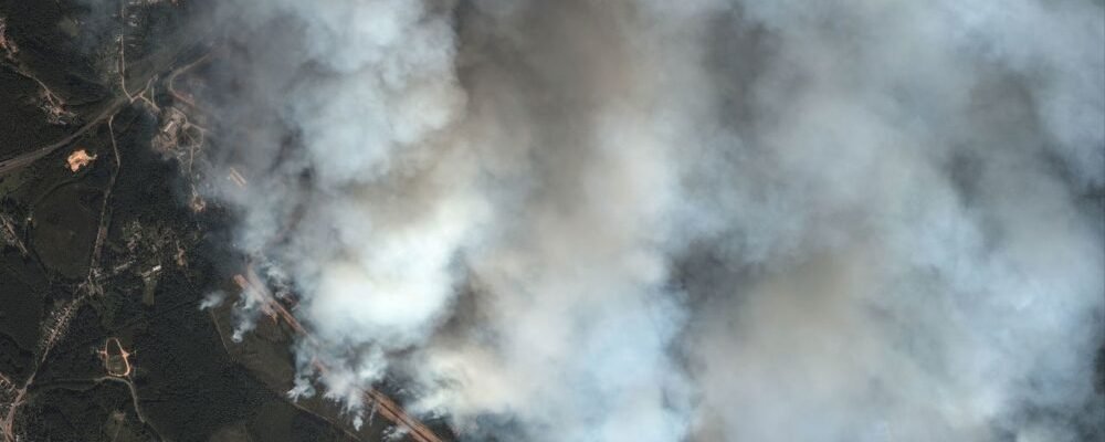 ЕЩЕ ОДИН СКЛАД ОРУЖИЯ В ОГНЕ.