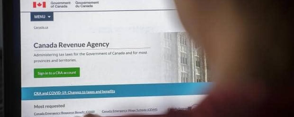 Должна ли вам Канада?