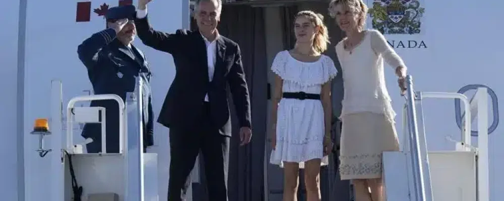 НА ІНАВГУРАЦІЮ ПАПИ.