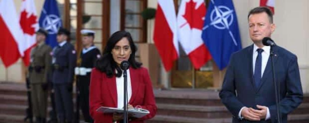 Удары по мирным гражданам.