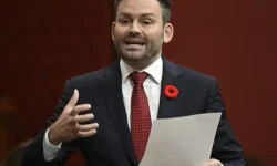 ВЛАСНА ВАЛЮТА НЕЗАЛЕЖНОГО КВЕБЕКУ.