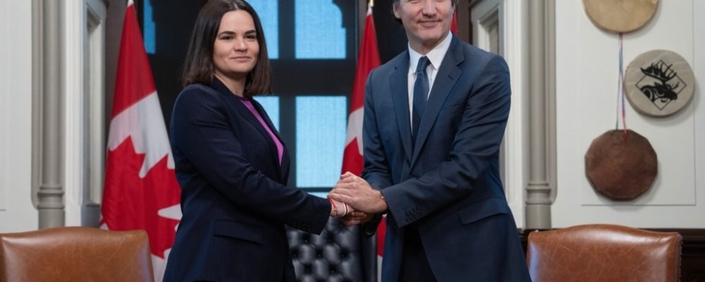 КАНАДА — БІЛОРУСЬ.