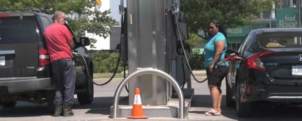 В столицу за бензином.