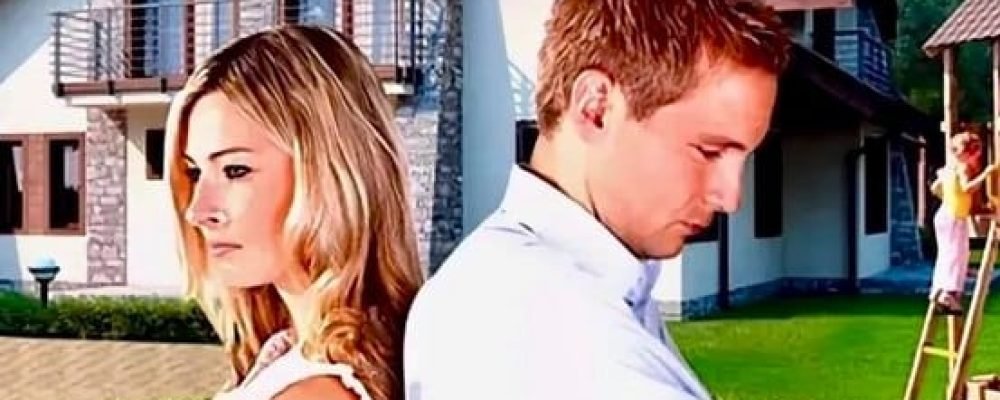 РАЗЪЯСНЕНИЕ ПРАВ ПРИ РАЗВОДЕ: КТО ОСТАНЕТСЯ В СЕМЕЙНОМ ДОМЕ?