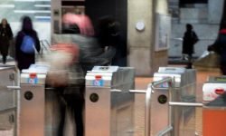 ТЕЛЕФОН ЗАМІСТЬ КАРТКИ.