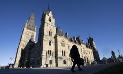 СКОРОЧЕННЯ У ФЕДЕРАЛЬНИХ СЛУЖБАХ.