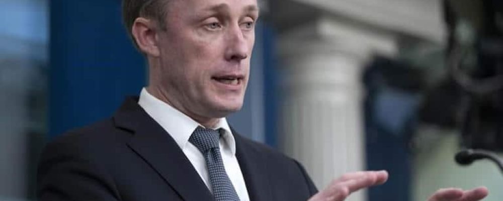 За Навального.