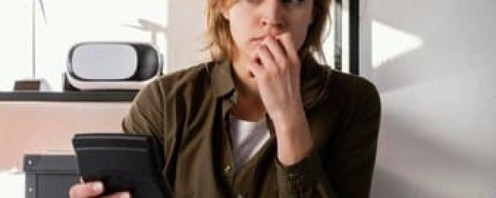 СТОИТ ЛИ ВЕРИТЬ?