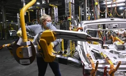 ВИРОБЛЯТИ АВТОМОБІЛІ В КАНАДІ.