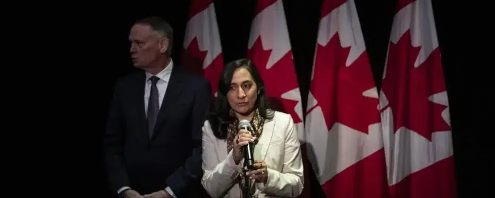 ОТТАВА ВИКЛИКАЛА ПОСЛА РОСІЇ.