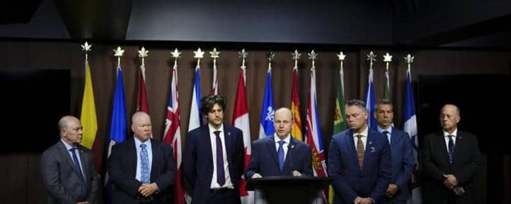 ПРОГОЛОСОВАЛИ ЗА ЗАБАСТОВКУ.