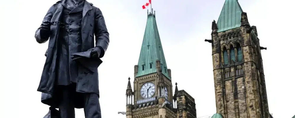 ПРОТИВОРЕЧИВОЕ НАСЛЕДИЕ.