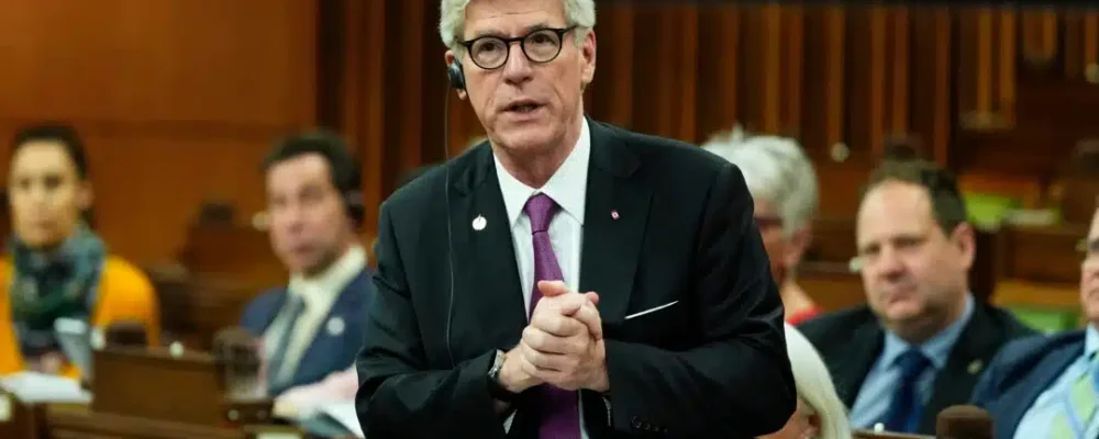 У КАНАДЫ ЕСТЬ КАРТЫ.