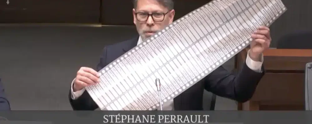 САМЫЙ ДЛИННЫЙ ИЗБИРАТЕЛЬНЫЙ БЮЛЕТЕНЬ.