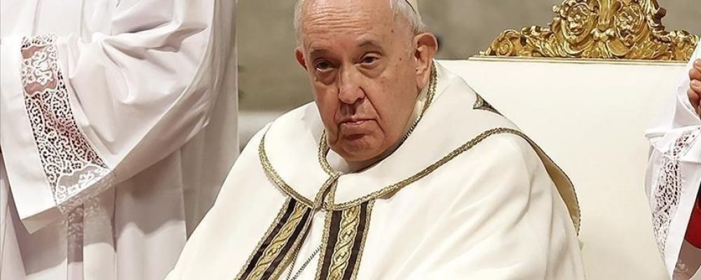 «НАШ ФЛАГ СИНЕ-ЖЕЛТЫЙ. МЫ НЕ БУДЕМ ПОДНИМАТЬ ДРУГИЕ ФЛАГИ».