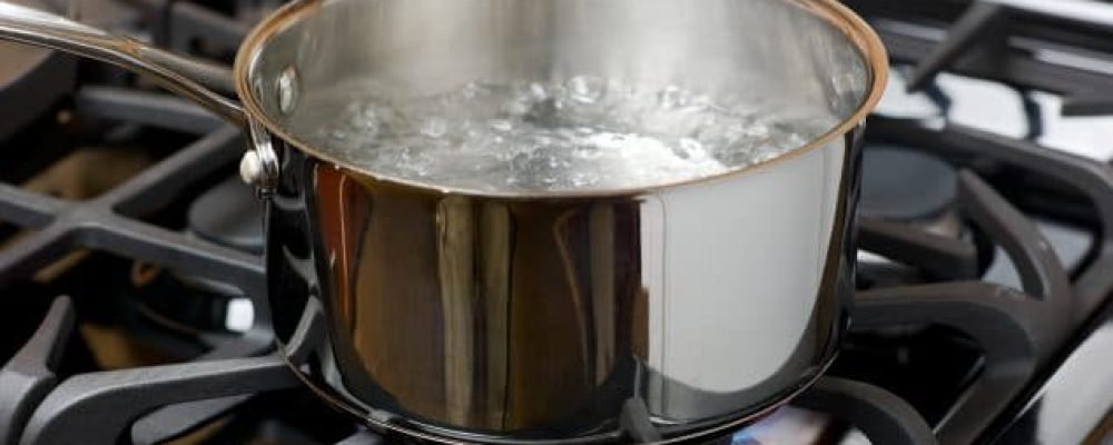 Люди устали.