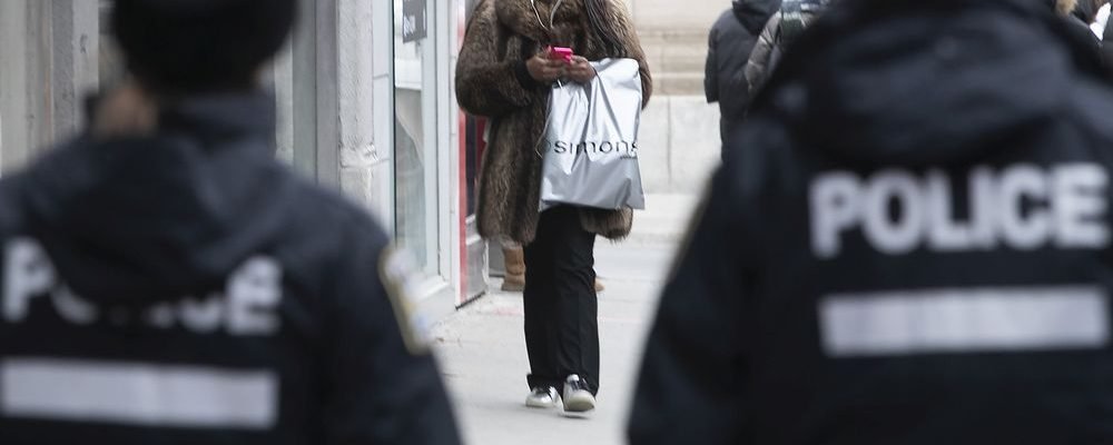 Каникулы под наблюденем полиции