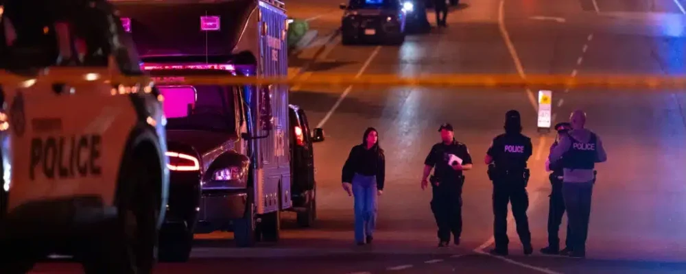 СТРІЛЯНИНА В ТОРОНТО.