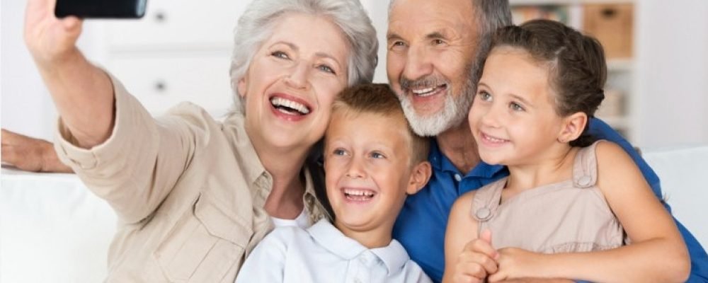 БАБУШКИ И ДЕДУШКИ: ОБЩЕНИЕ С ВНУКАМИ ПОСЛЕ РАЗВОДА РОДИТЕЛЕЙ ВНУКОВ.