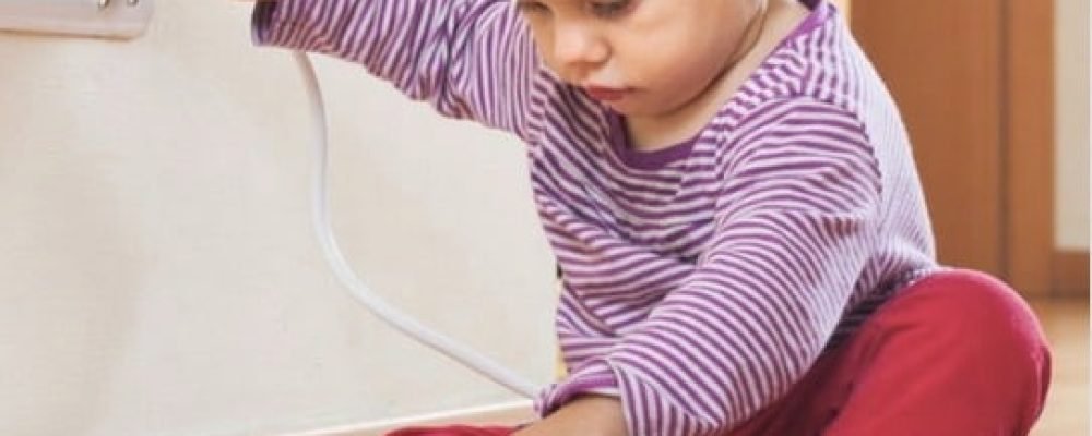 В КАКОМ ВОЗРАСТЕ МОЖНО ОСТАВЛЯТЬ РЕБЁНКА ОДНОГО БЕЗ ПРИСМОТРА