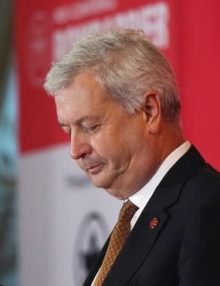 ВІДСТАВКА ЧЕРЕЗ МОВУ.