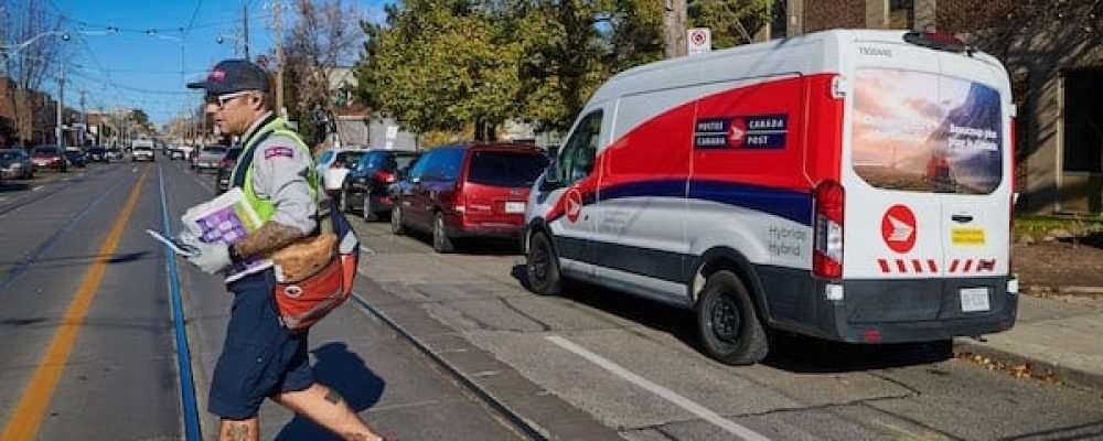 ПОШТА СТРАЙКУЄ.