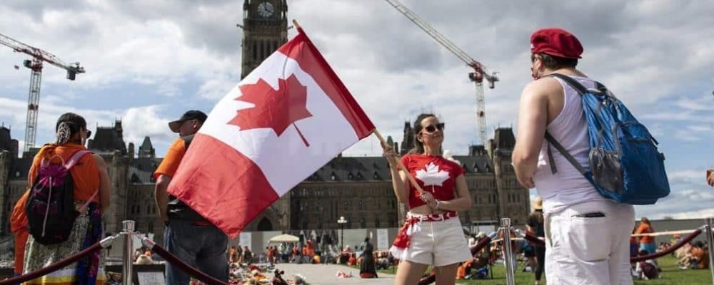 НА ЗАХИСТ КАНАДСЬКОГО ПРАВОПИСУ.