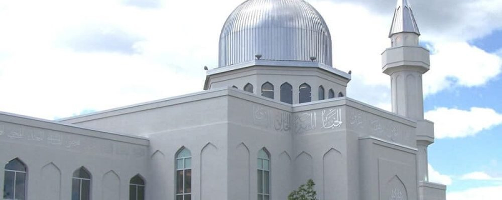 ПАРКИ НЕ ДЛЯ МОЛИТОВ.