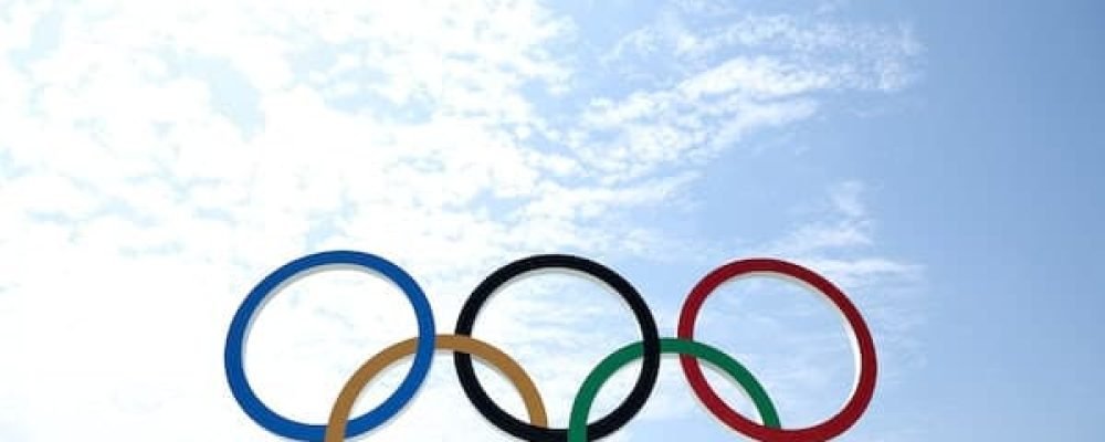 ЛИШЕ БІОЛОГІЧНІ ЖІНКИ.