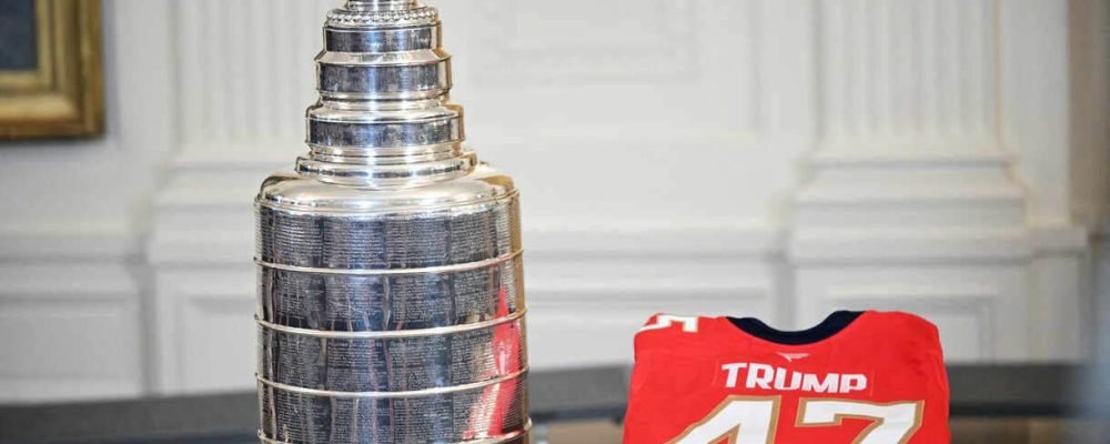 ТРАМП: «НІ ХОКЕЮ, НІ МОСТУ!»