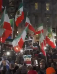 КАНАДЦІ ТІКАЮТЬ ВІД ВІЙНИ. МОЖЛИВОСТІ ОБМЕЖЕНІ.