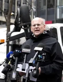 ЗРОБИТИ МОНРЕАЛЬ ЧИСТИМ.