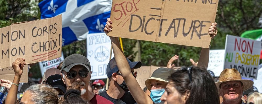 Протест в Монреале.