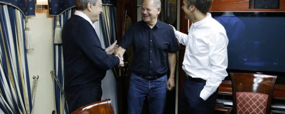 Визит поддержки.