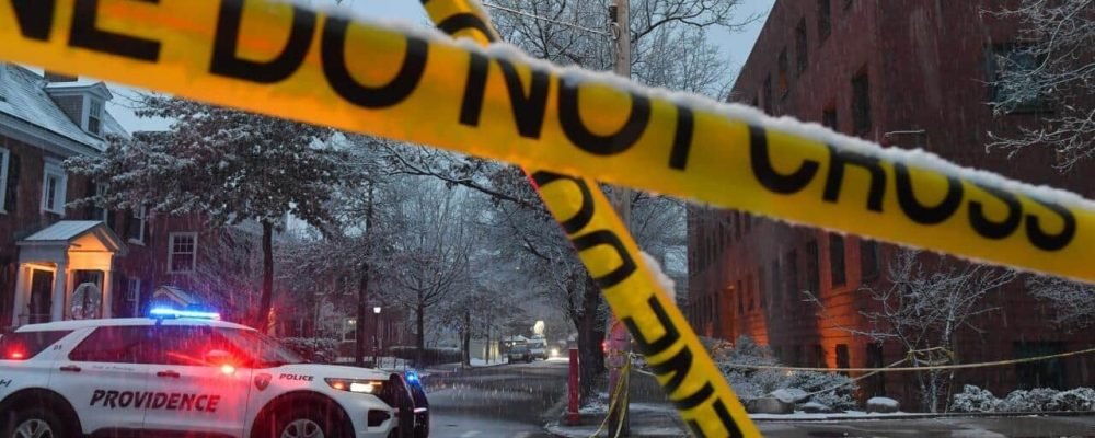 СТРІЛЯНИНА У ШКОЛІ.