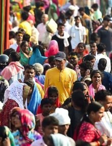 НАЙБІЛЬШ НАСЕЛЕНА КРАЇНА В СВІТІ.