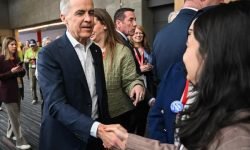 ЛІБЕРАЛИ ЧЕКАЮТЬ ПОПОВНЕННЯ.