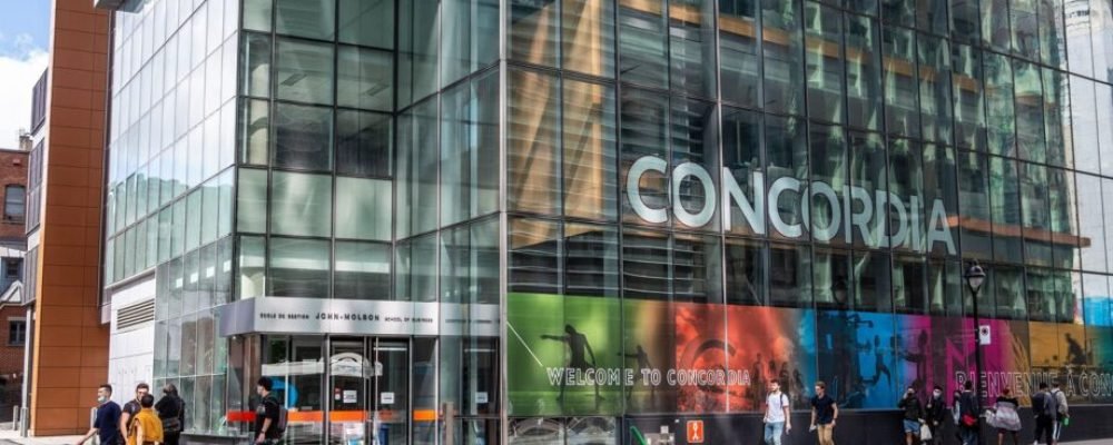 СТУДЕНТІВ ПОМЕНШАЛО.