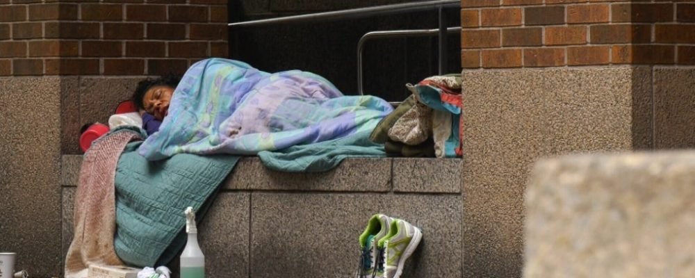 НАДЗВИЧАЙНИЙ СТАН ЧЕРЕЗ БЕЗДОМНІСТЬ?