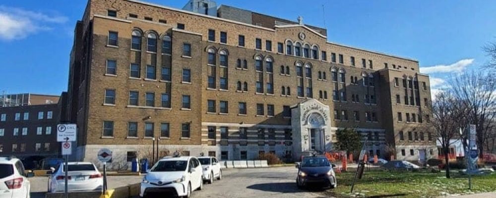 Лечиться будет удобнее.