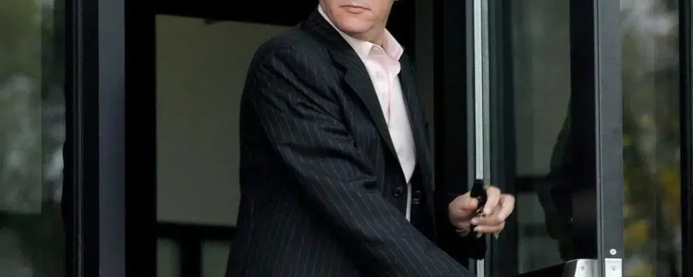 ПРИОСТАНОВИЛИ ЛИЦЕНЗИЮ.