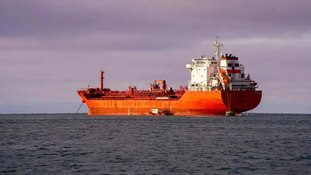 ЧИ ПОДЕШЕВШАЄ БЕНЗИН?