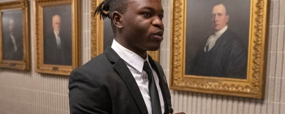 Без причины нельзя.