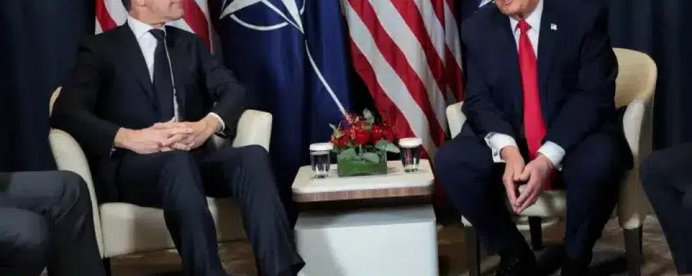МАКР РЮТТЕ ВГАМУВАВ ДОНАЛЬДА ТРАМПА.